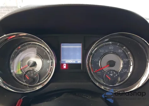 2015 Chrysler Town & Country Touring-L z USA, uszkodzony, nr VIN 2C4RC1CG9FR619949